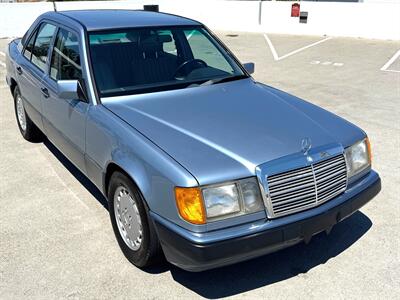 1990 Mercedes-Benz 300 E 2.6   - Photo 6 - San Juan Capist, CA 92675