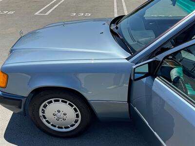 1990 Mercedes-Benz 300 E 2.6   - Photo 47 - San Juan Capist, CA 92675