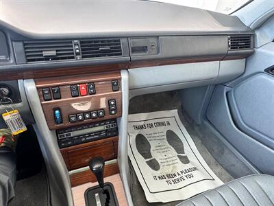 1990 Mercedes-Benz 300 E 2.6   - Photo 72 - San Juan Capist, CA 92675