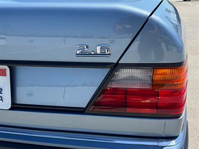 1990 Mercedes-Benz 300 E 2.6   - Photo 34 - San Juan Capist, CA 92675