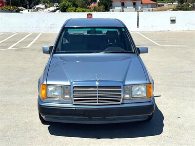 1990 Mercedes-Benz 300 E 2.6   - Photo 4 - San Juan Capist, CA 92675