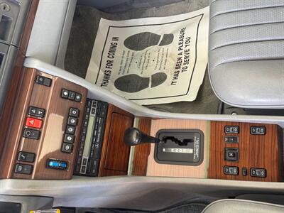1990 Mercedes-Benz 300 E 2.6   - Photo 65 - San Juan Capist, CA 92675