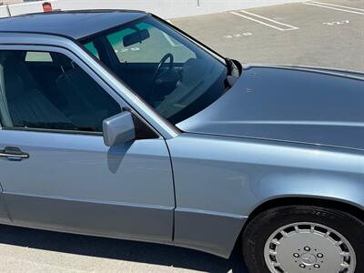 1990 Mercedes-Benz 300 E 2.6   - Photo 41 - San Juan Capist, CA 92675