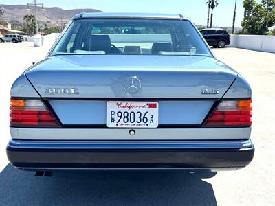1990 Mercedes-Benz 300 E 2.6   - Photo 31 - San Juan Capist, CA 92675