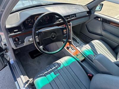 1990 Mercedes-Benz 300 E 2.6   - Photo 61 - San Juan Capist, CA 92675