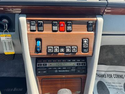 1990 Mercedes-Benz 300 E 2.6   - Photo 70 - San Juan Capist, CA 92675