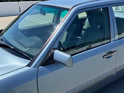 1990 Mercedes-Benz 300 E 2.6   - Photo 24 - San Juan Capist, CA 92675