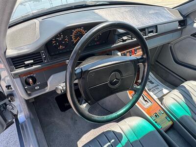 1990 Mercedes-Benz 300 E 2.6   - Photo 63 - San Juan Capist, CA 92675