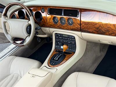 1998 Jaguar XK8   - Photo 64 - Laguna Niguel, CA 92677