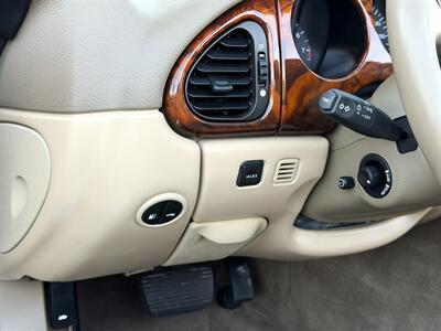 1998 Jaguar XK8   - Photo 60 - Laguna Niguel, CA 92677