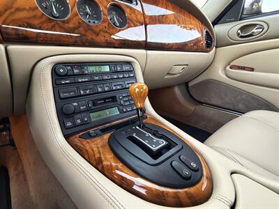 1998 Jaguar XK8   - Photo 71 - Laguna Niguel, CA 92677