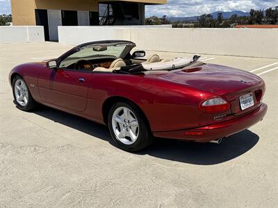1998 Jaguar XK8   - Photo 8 - Laguna Niguel, CA 92677