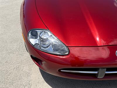 1998 Jaguar XK8   - Photo 33 - Laguna Niguel, CA 92677