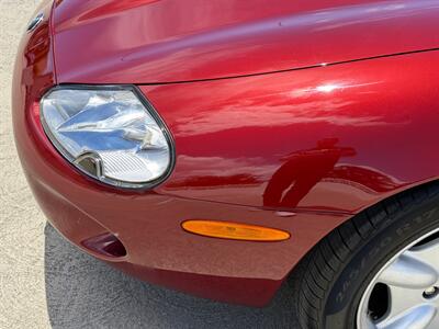 1998 Jaguar XK8   - Photo 36 - Laguna Niguel, CA 92677