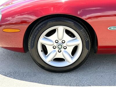 1998 Jaguar XK8   - Photo 79 - Laguna Niguel, CA 92677