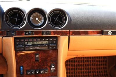 1986 Mercedes-Benz 560 SL   - Photo 41 - San Juan Capist, CA 92675