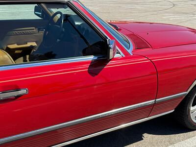 1988 Mercedes-Benz 560-Class 560 SL   - Photo 51 - San Juan Capist, CA 92675