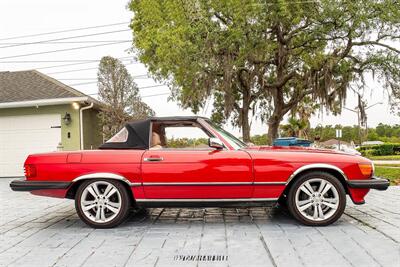 1988 Mercedes-Benz 560-Class 560 SL   - Photo 10 - San Juan Capist, CA 92675