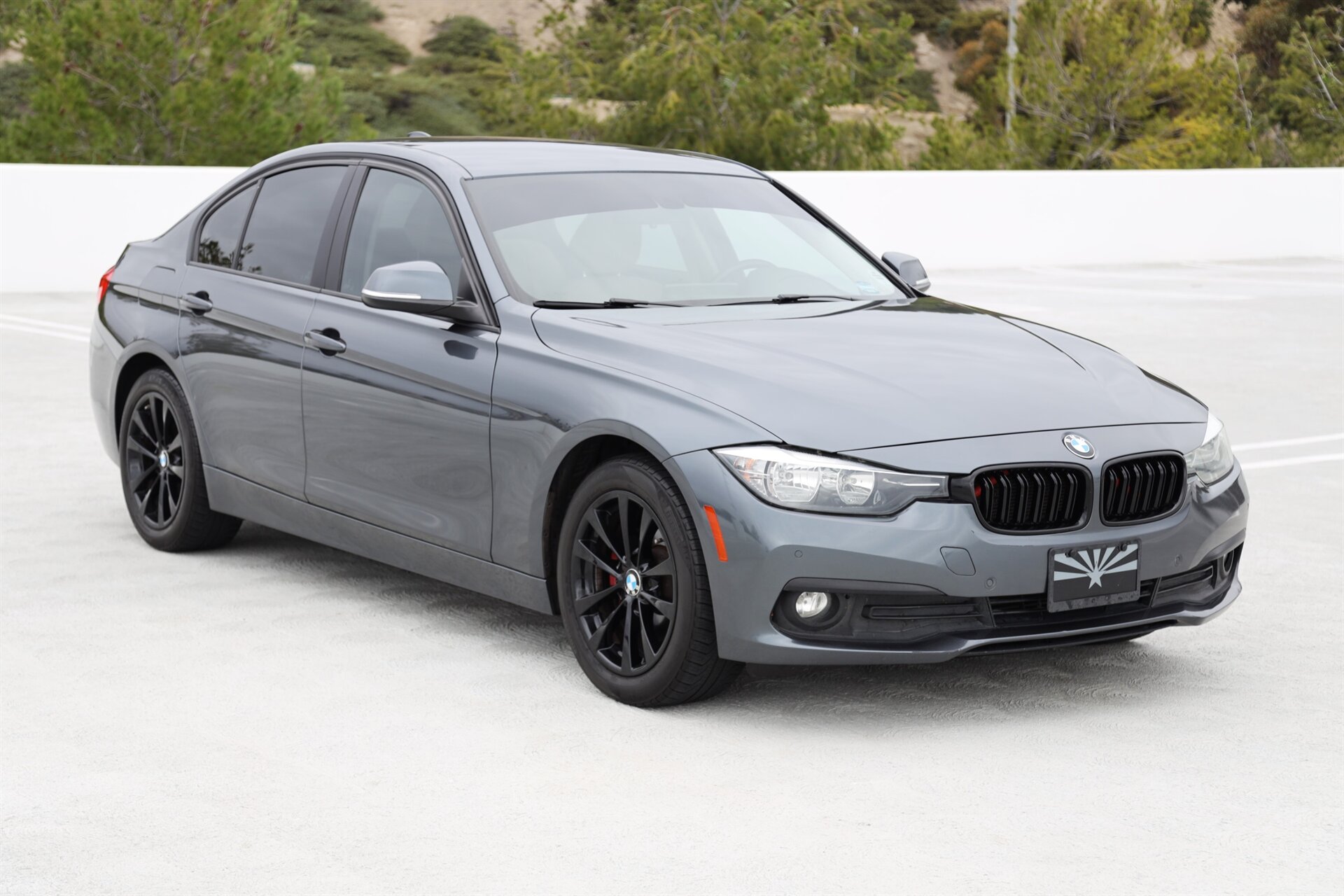 2017 BMW 320i   - Photo 1 - Laguna Niguel, CA 92677