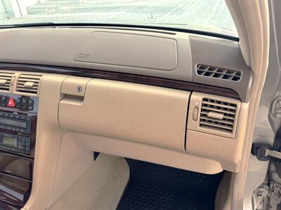 2001 Mercedes-Benz E 430 4MATIC   - Photo 34 - Laguna Niguel, CA 92677