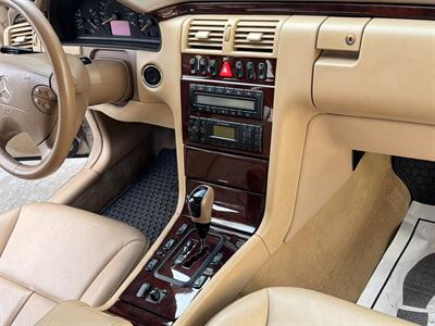 2001 Mercedes-Benz E 430 4MATIC   - Photo 37 - Laguna Niguel, CA 92677