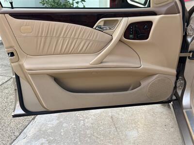 2001 Mercedes-Benz E 430 4MATIC   - Photo 16 - Laguna Niguel, CA 92677