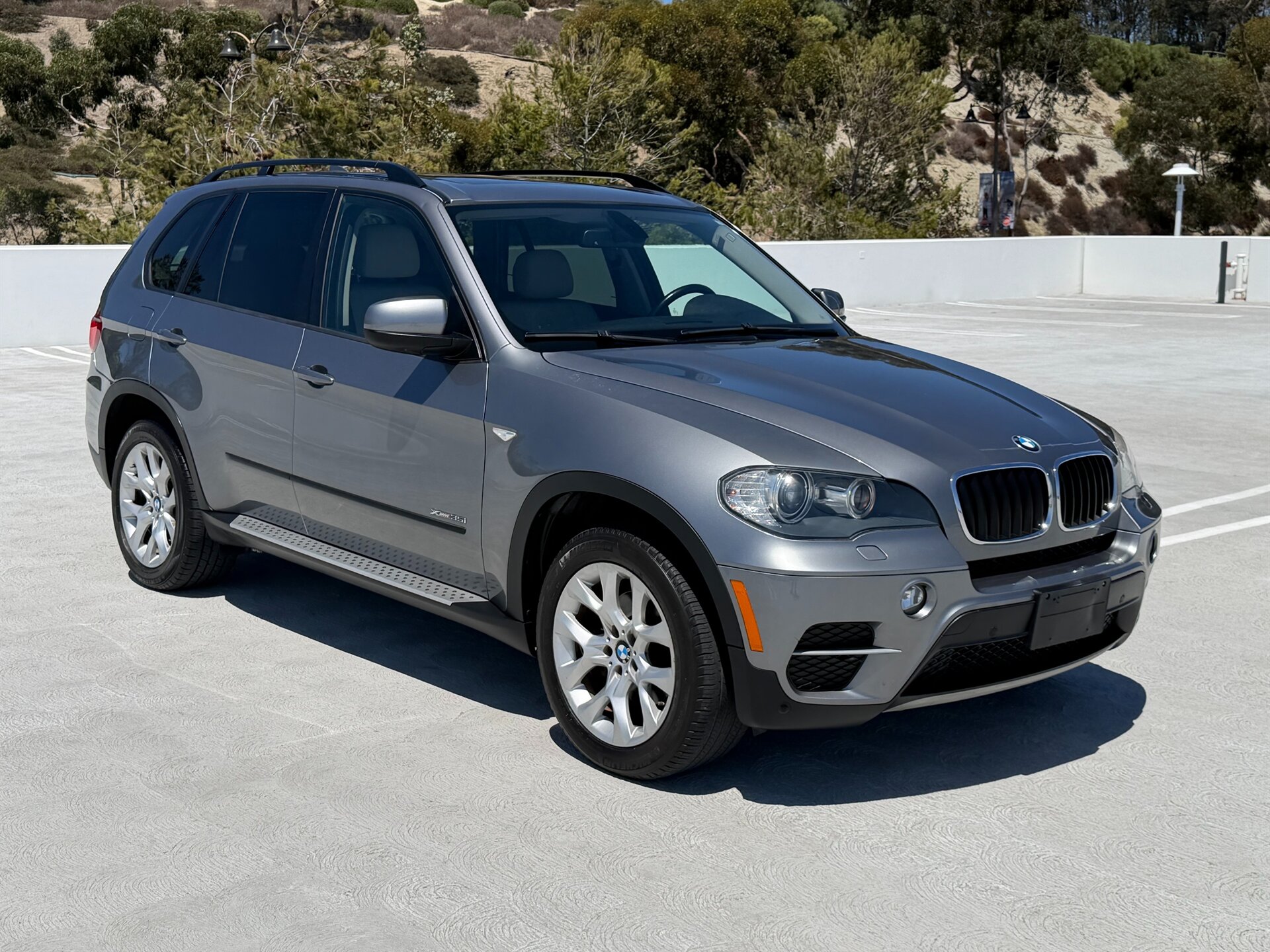 2011 BMW X5 X-Drive 35i   - Photo 1 - Laguna Niguel, CA 92677