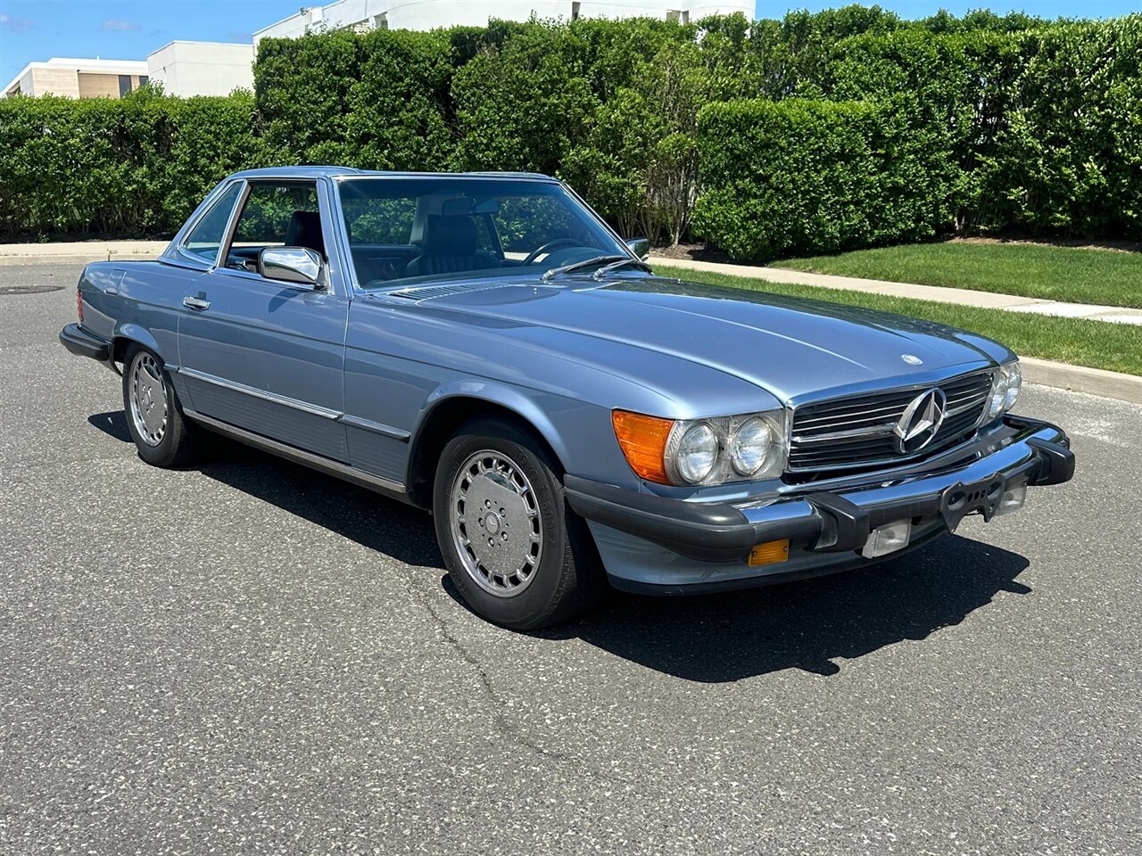 1986 Mercedes-Benz 560-Class 560 SL - Photo 1 - San Juan Capist, CA 92675