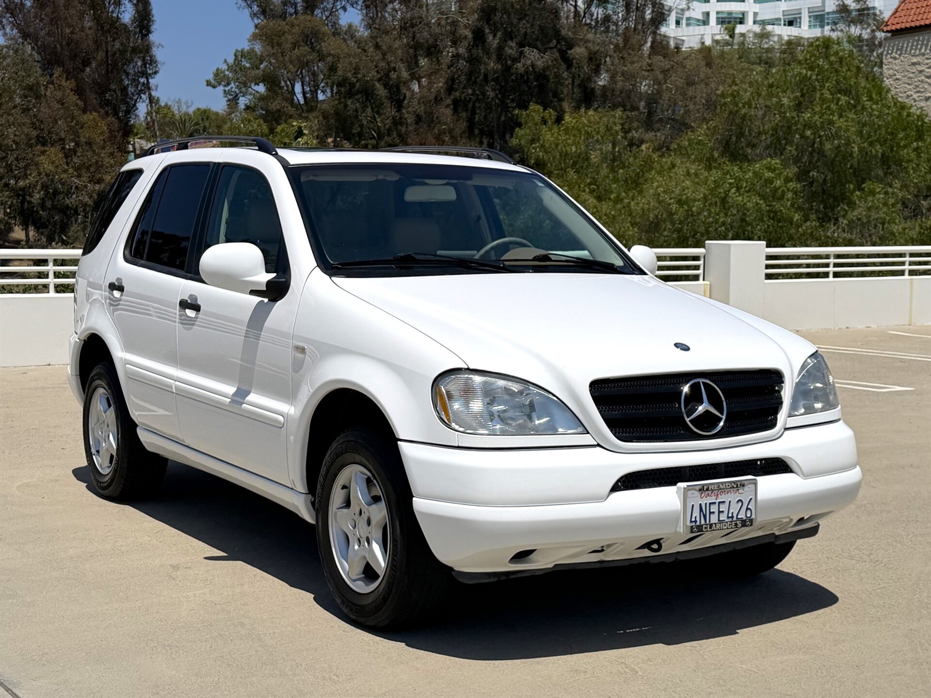 2000 Mercedes-Benz ML 320   - Photo 1 - Laguna Niguel, CA 92677