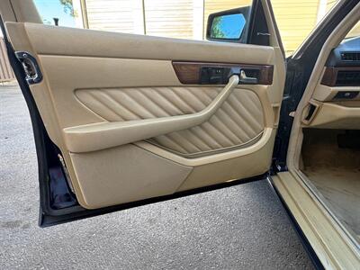 1990 Mercedes-Benz 300 SEL   - Photo 24 - San Juan Capist, CA 92675