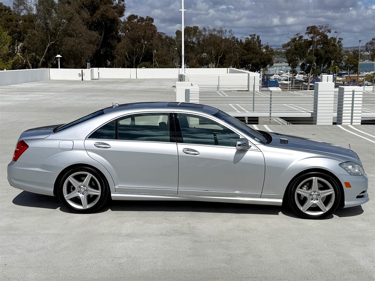 2010 Mercedes-Benz S-Class S550 - Photo 14