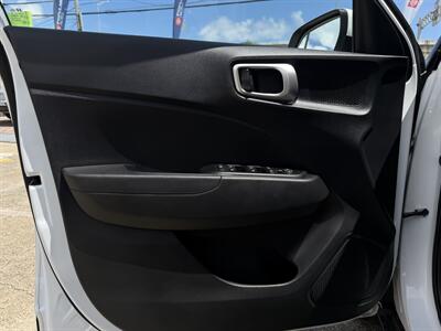 2025 Hyundai VENUE SE   - Photo 14 - Ponce, PR 00795