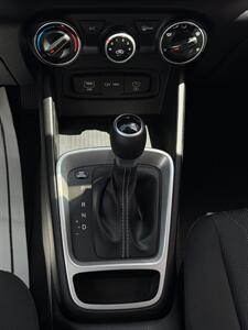 2025 Hyundai VENUE SE   - Photo 16 - Ponce, PR 00795
