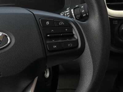 2025 Hyundai VENUE SE   - Photo 15 - Ponce, PR 00795