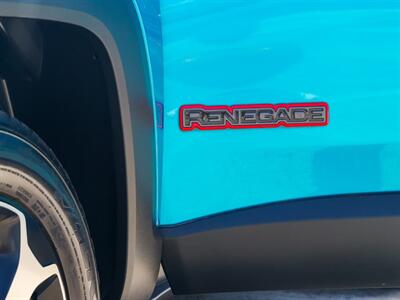 2021 Jeep Renegade Trailhawk   - Photo 12 - Ponce, AL 00795