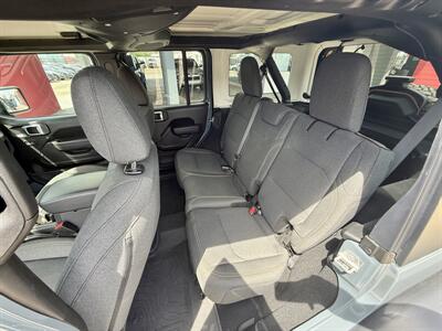 2024 Jeep Wrangler Sport   - Photo 12 - Ponce, PR 00728
