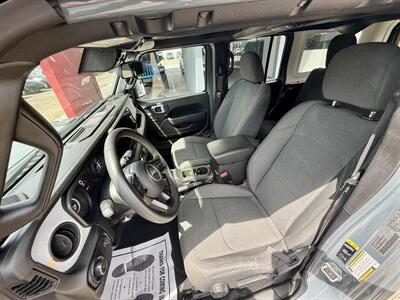 2024 Jeep Wrangler Sport   - Photo 11 - Ponce, PR 00728