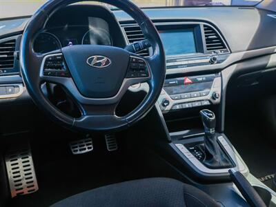 2017 Hyundai Elantra SE   - Photo 7 - Ponce, AL 00795