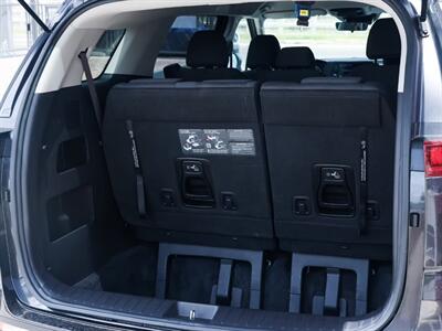 2024 Kia Carnival LX   - Photo 12 - Ponce, AL 00795