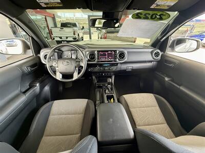 2022 Toyota Tacoma SR5 V6   - Photo 14 - Ponce, PR 00728