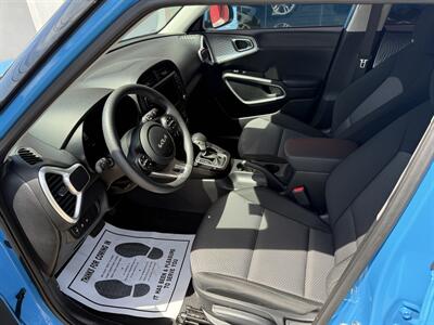 2025 Kia Soul LX   - Photo 6 - Ponce, PR 00795
