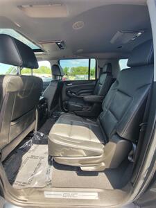 2020 GMC Yukon XL SLT   - Photo 11 - Topeka, KS 66608