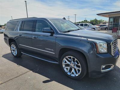 2020 GMC Yukon XL SLT   - Photo 3 - Topeka, KS 66608