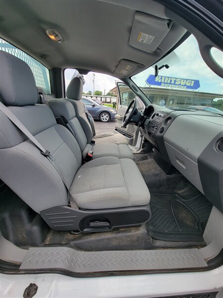 2006 Ford F-150 XL - Photo 10 - Topeka, KS 66608