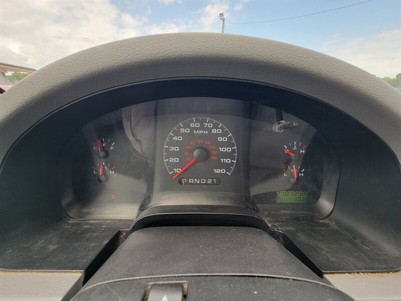 2006 Ford F-150 XL - Photo 13 - Topeka, KS 66608