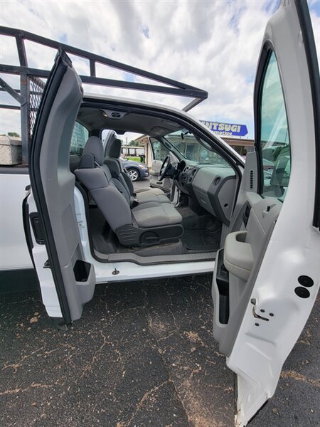 2006 Ford F-150 XL - Photo 11 - Topeka, KS 66608