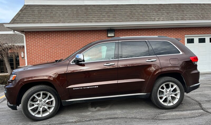 2014 Jeep Grand Cherokee Summit's photo