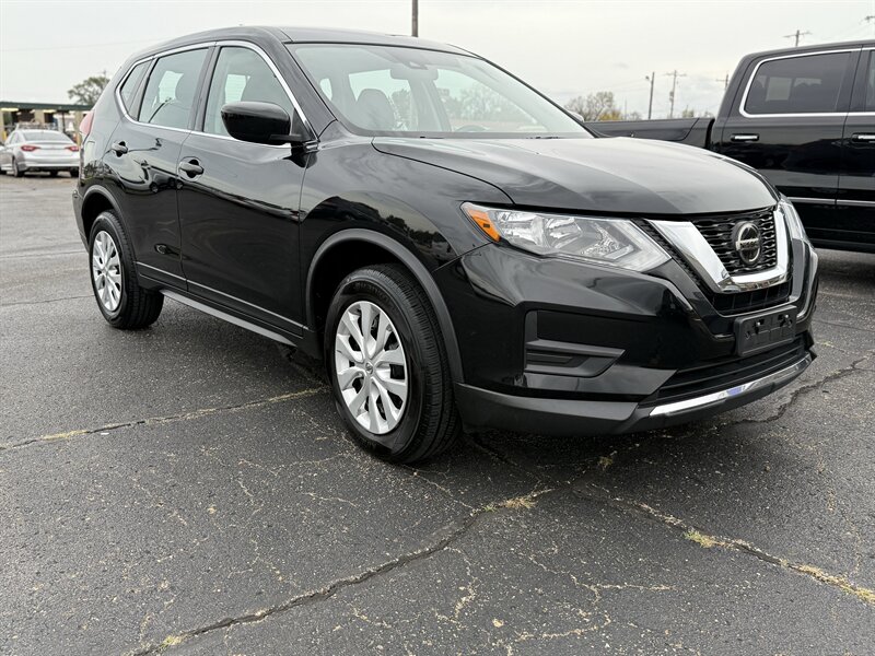 2020 Nissan Rogue S - Photo 8 - Topeka, KS 66608