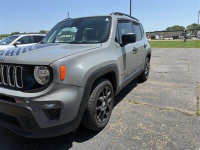 2019 Jeep Renegade Sport   - Photo 3 - Topeka, KS 66608
