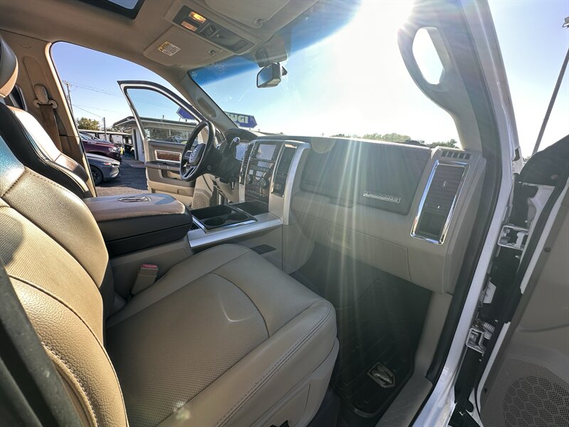 2011 RAM 3500 Laramie - Photo 14 - Topeka, KS 66608
